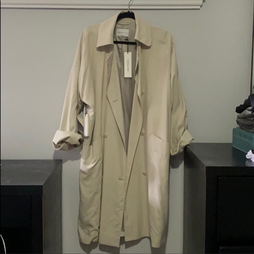 Aritzia Babaton 1-01 Sembrano Silk Trench - Picture 3 of 8